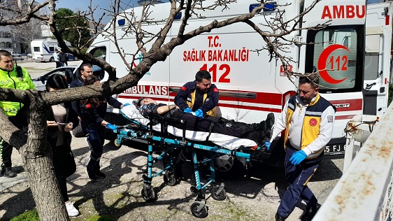 BIÇAKLI KAVGA 2 YARALI