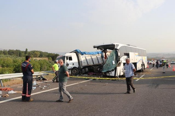 Trafik kazasında 1 kişi hayatını kaybetti