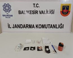 Şüpheli araçtan uyuşturucu çıktı