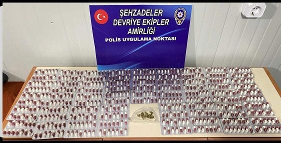 Şehzadeler’de uyuşturucu operasyonu:3 gözaltı