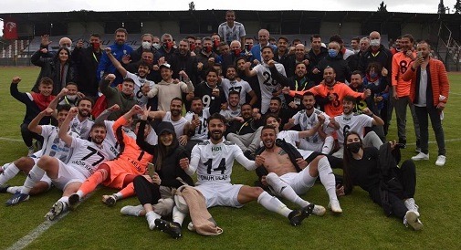 Somaspor 2.Lig’e yükseldi